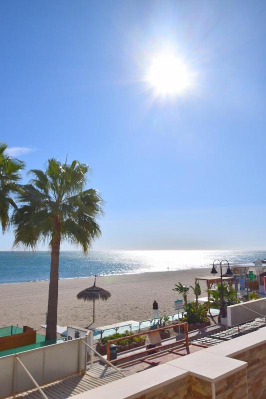 Carihuela 1ª Línea De Playa Torremolinos Exterior foto